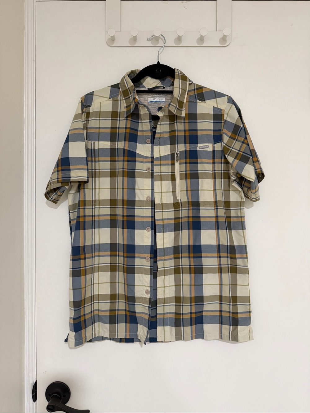🔥🔥 Columbia Plaid Short-Sleeve Button-Down with Omni Shade / Sun Protection! 🔥🔥